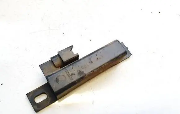 Nissan Leaf I (ZE0) Antenna control unit eh03150817