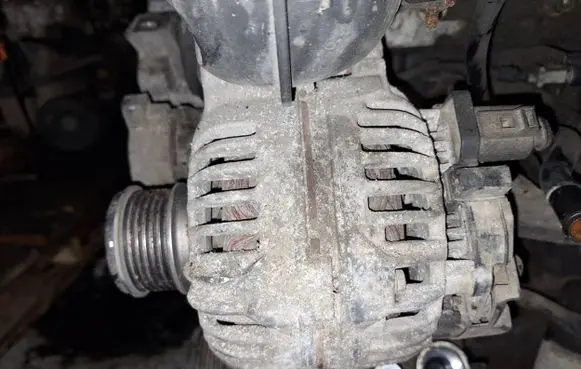 Audi A3 S3 8P Generator/alternator 06f903023
