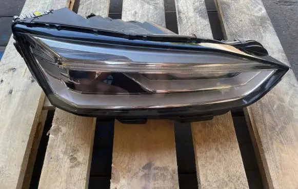 Audi A5 Headlight/headlamp 8W6941006C