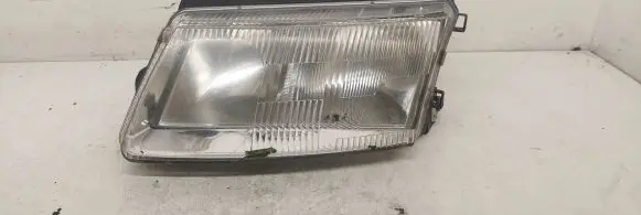 Volkswagen PASSAT B5 Headlight/headlamp 205080B