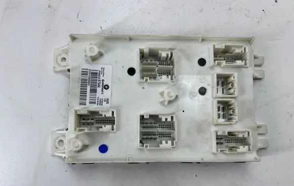 Chrysler Pacifica Comfort/convenience module 68222875AE YH133600553 P68222875AE