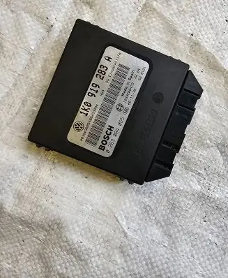 Volkswagen Golf V Parking PDC control unit/module 1K0919283A 1039E00479 0263004065