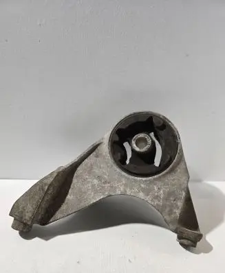 Chevrolet Captiva Engine mount bracket X04140