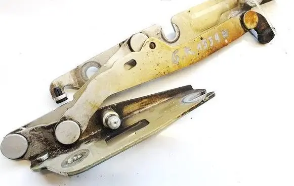 Audi A6 S6 C6 4F Tailgate/trunk/boot hinge 4F5827301D