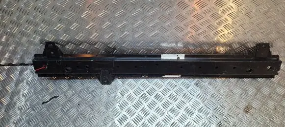 Renault Kangoo III Radiator mount bracket S25071599 8200431050