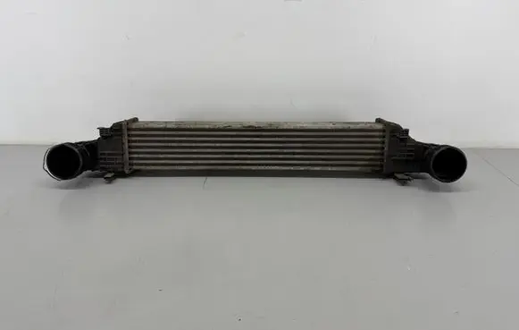 Mercedes-Benz CLS C219 Intercooler radiator A2115003902