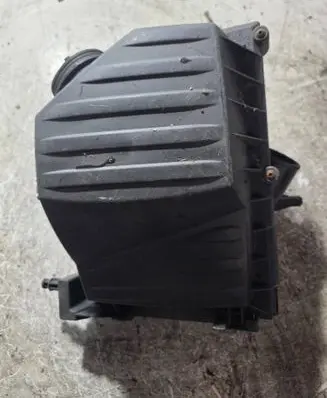 Opel Meriva A Air filter box 9129743