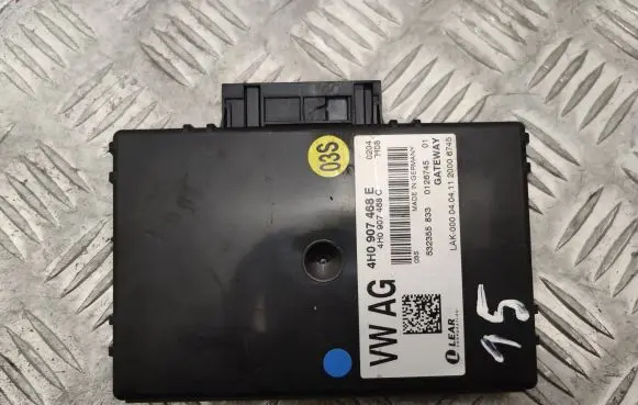 Audi A8 S8 D4 4H Gateway control module 4H0907468E