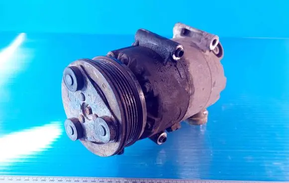 Ford Focus Air conditioning (A/C) compressor (pump) 3M5H19D629PH 0915