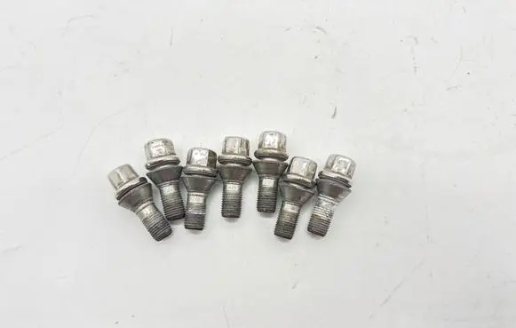 Maserati Ghibli Nuts/bolts 