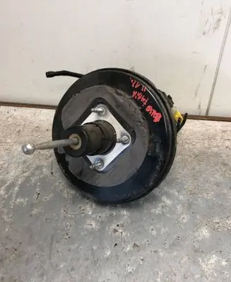 Skoda Fabia Mk2 (5J) Brake booster 6R1614105E