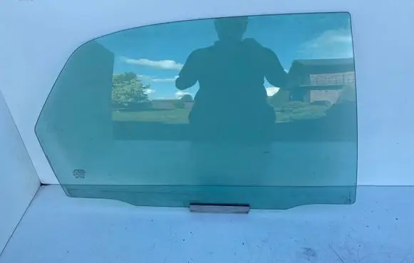 Volvo S80 Rear door window glass