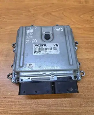 Volvo XC60 Engine control unit/module 31272462AA 0281012765
