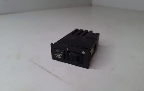 BMW 7 E38 Seat heating switch 61318352259 4595001