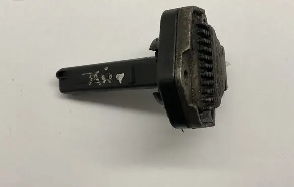 BMW 3 E46 Oil level sensor 6PR00832400 7501786