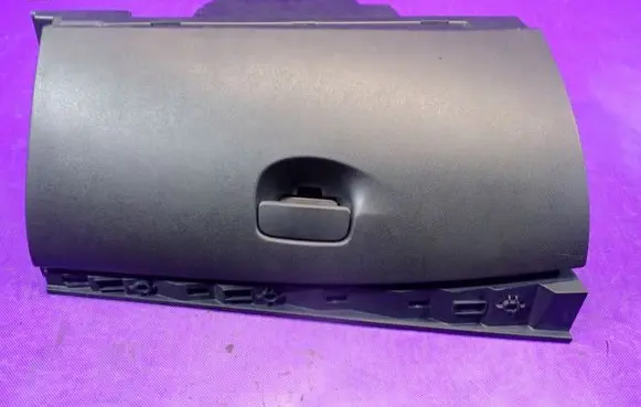 Renault Fluence Glove box 1021657001