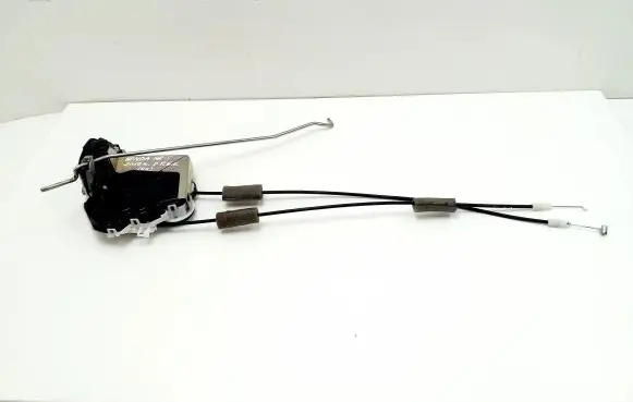 Honda HR-V Rear door lock M4915110 A044900