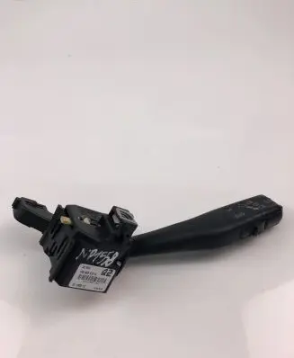Volkswagen Golf VI Indicator stalk 1K0953513G
