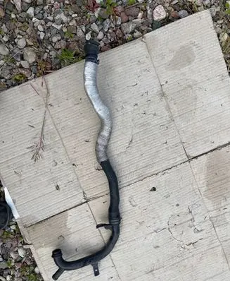 Volkswagen Golf VI Engine coolant pipe/hose 1K0122073