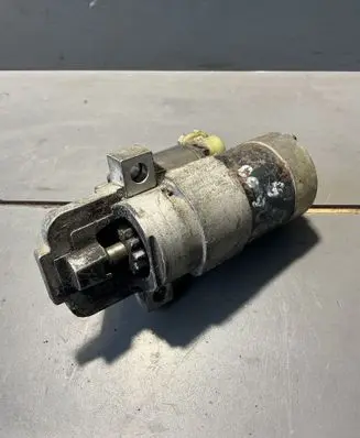 Mazda 5 Starter motor M000T90981