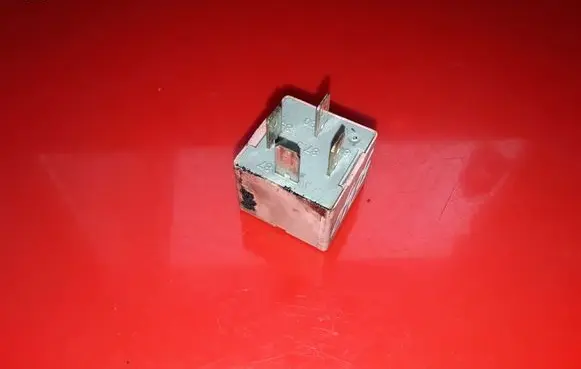 Opel Movano B Other relay 20240041