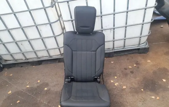 Mercedes-Benz GL X166 Third row seats 
