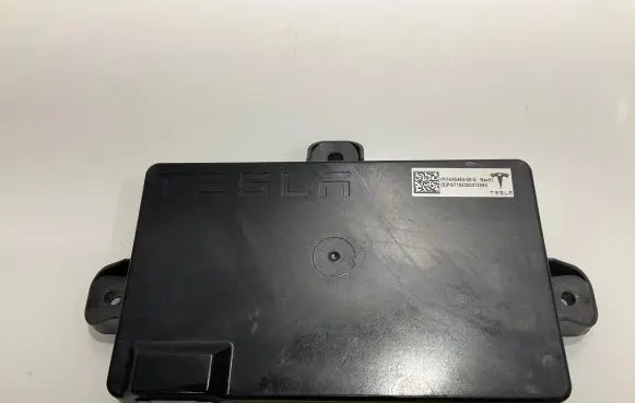 Tesla Model Y Other control units/modules 145549000G