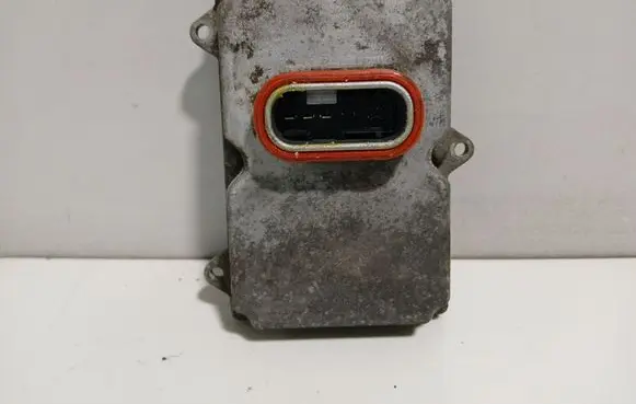 Mercedes-Benz E W211 Headlight ballast module Xenon A0028202426