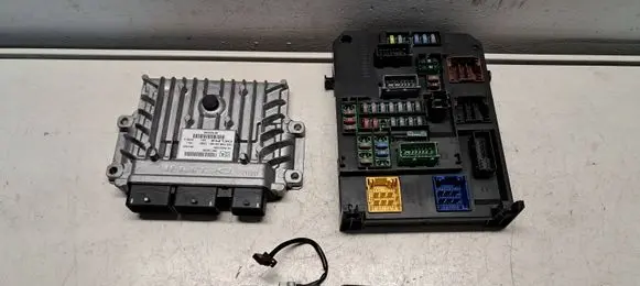 Peugeot 508 Engine ECU kit and lock set 9665547580 9666375980
