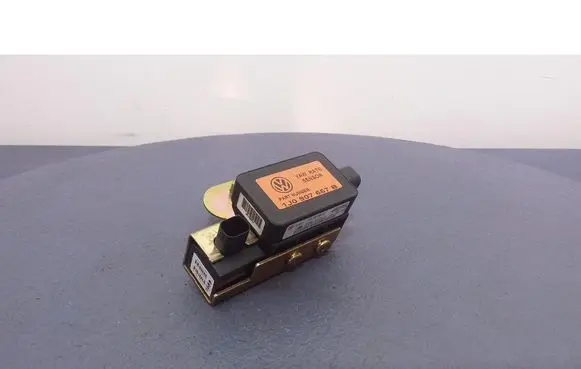 Volkswagen Golf IV ESP acceleration yaw rate sensor 1J0907657B