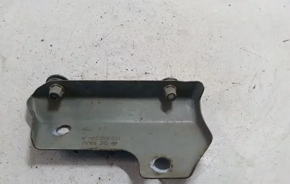 Volkswagen Caddy Fender mounting bracket 1T0810334A