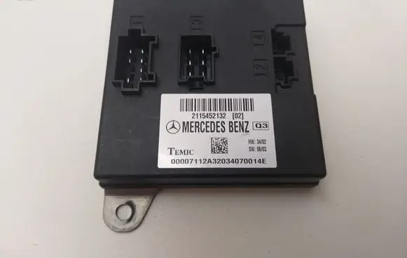 Mercedes-Benz E W211 Comfort/convenience module 2115452132