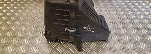 Suzuki Grand Vitara II Air filter box