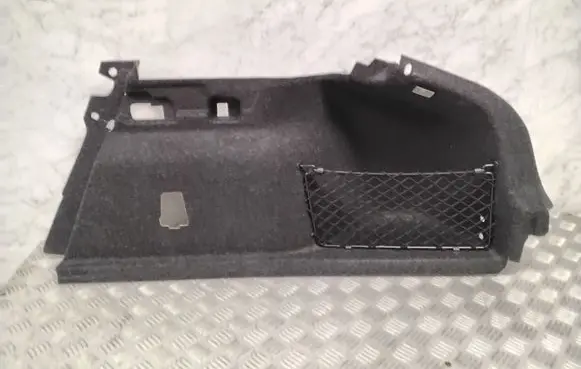 Trunk/boot side trim panel