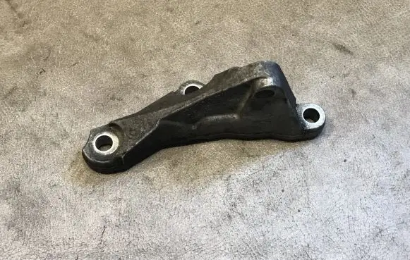 BMW 5 F10 F11 Fuel pump bracket 7810698