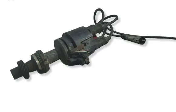 Volkswagen Golf III Spark distributor Z415 037905205E