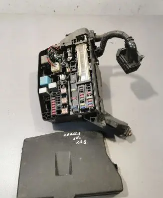 Toyota Corolla E140 E150 Fuse box set