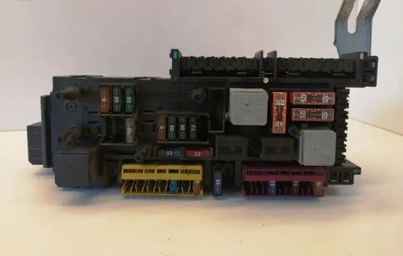Mercedes-Benz E W212 SAM control unit 2129005001 2129015101 2129024301