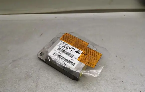 Nissan Primera Airbag control unit/module 0285001420 98820AV200