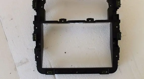 Volkswagen Touran I Radio/GPS head unit trim 1T0858005