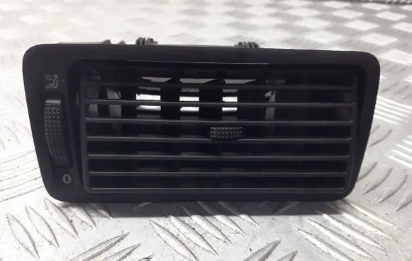 Volkswagen Golf IV Dashboard air vent grill cover trim 1J1815716