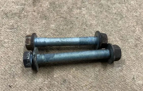 BMW 3 E46 Nuts/bolts 33321090693 1090693 33176760343