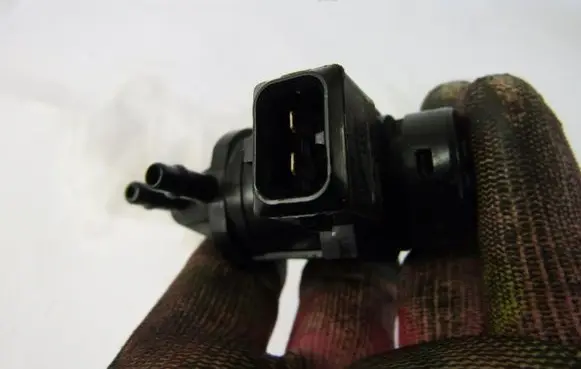 Vacuum valve