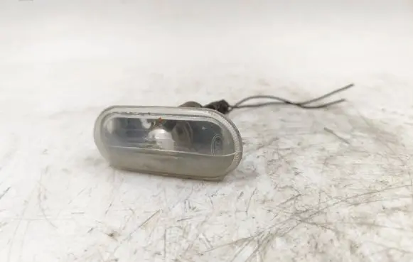 Volkswagen Bora Front fender indicator light 1J0949117