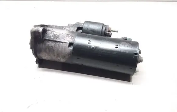 Volkswagen PASSAT B5.5 Starter motor 068911024H