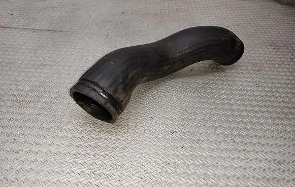 Volvo V70 Intercooler hose/pipe