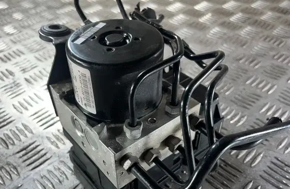 Volvo XC60 ABS Pump 31329139 P31329139
