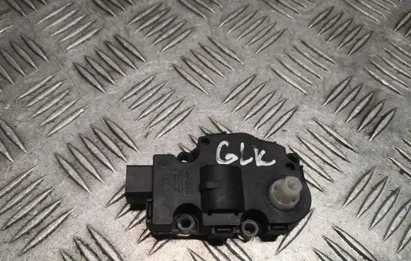 Mercedes-Benz GLK (X204) Intake manifold valve actuator/motor A2218200042 2218200042