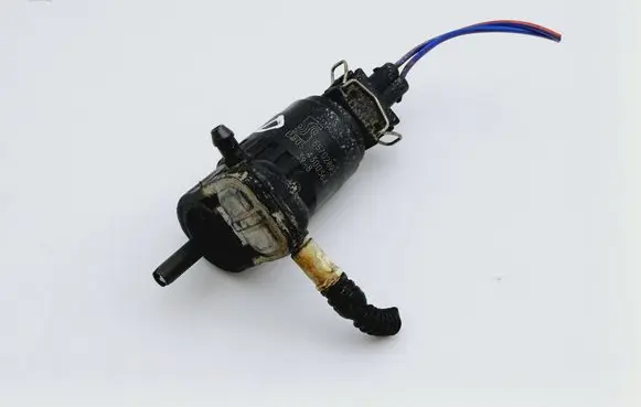 Windscreen/windshield washer pump