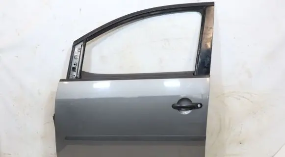 Volkswagen Touran I Front door